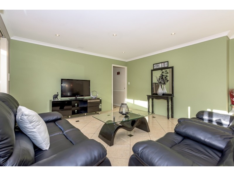 21 Laguardia Loop, Port Kennedy WA 6172