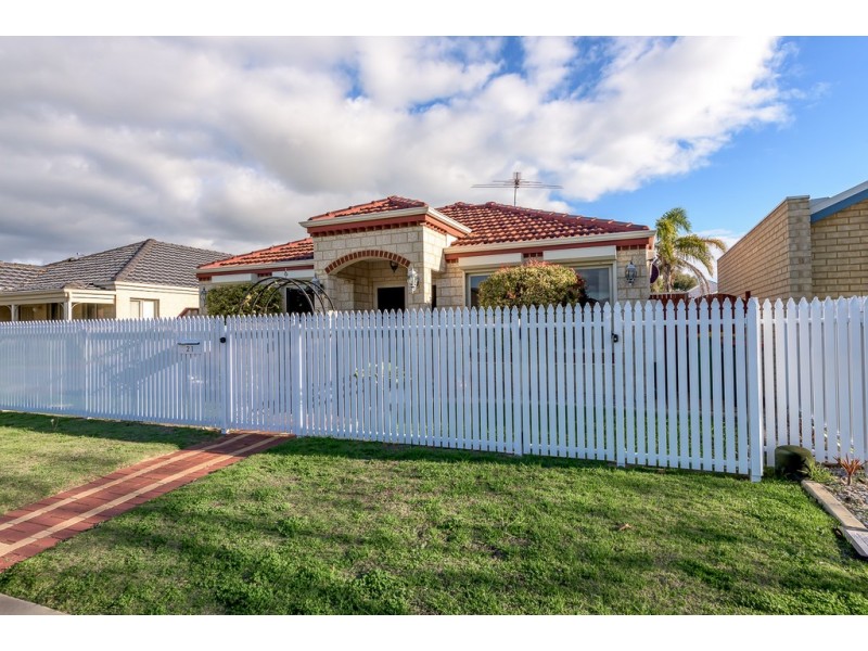 21 Laguardia Loop, Port Kennedy WA 6172