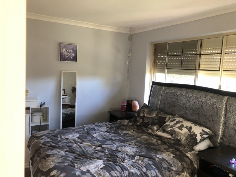 6 Lois Lane, Warnbro WA 6169