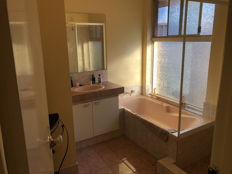 6 Lois Lane, Warnbro WA 6169