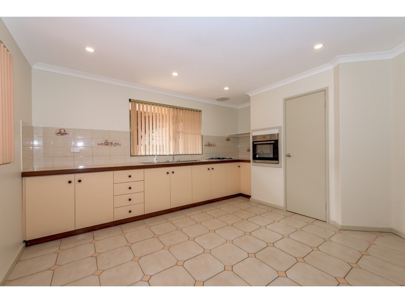95 Currie Stret, Warnbro WA 6169