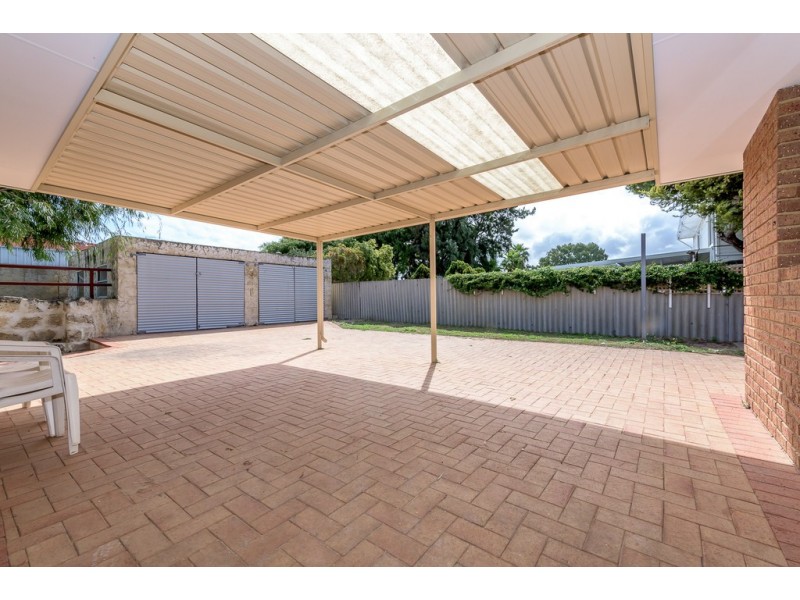 95 Currie Stret, Warnbro WA 6169