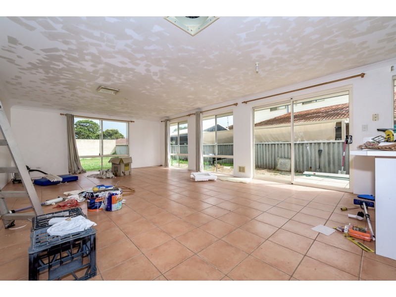 162 Fendam St, Warnbro WA 6169