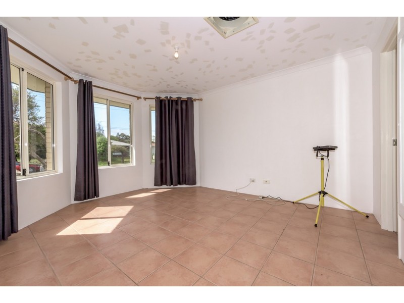 162 Fendam St, Warnbro WA 6169