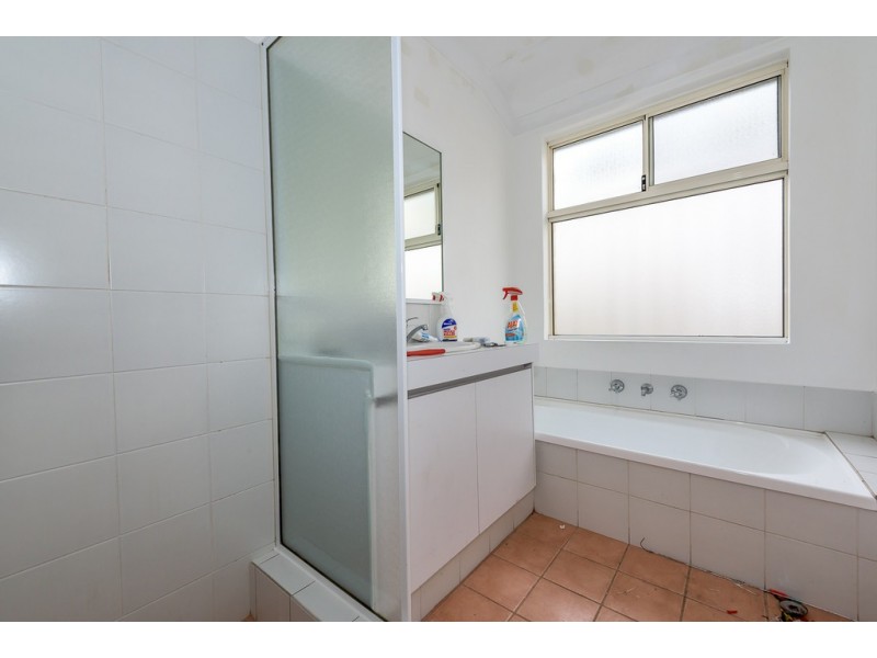 162 Fendam St, Warnbro WA 6169