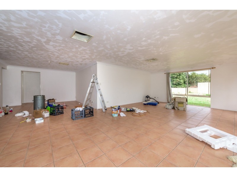 162 Fendam St, Warnbro WA 6169