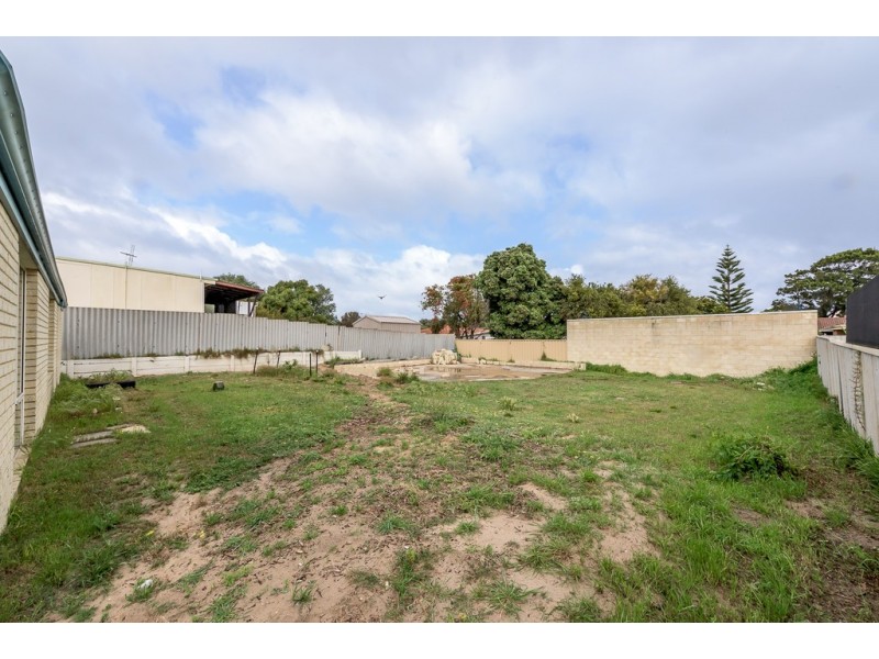 162 Fendam St, Warnbro WA 6169