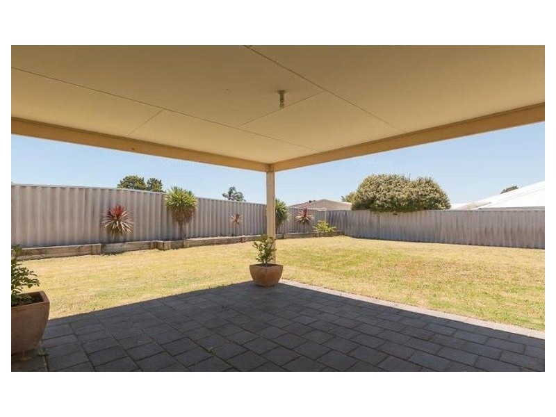 40 Link Way, Cooloongup WA 6168