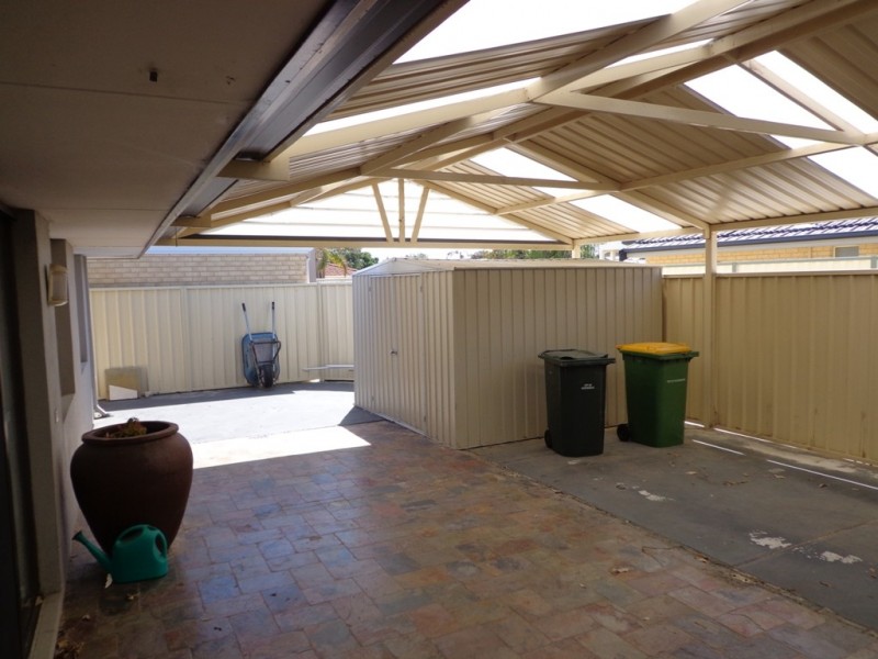 172 Penguin Rd, Safety Bay WA 6169