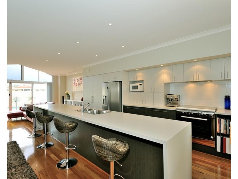 9 Radford Place, Safety Bay WA 6169