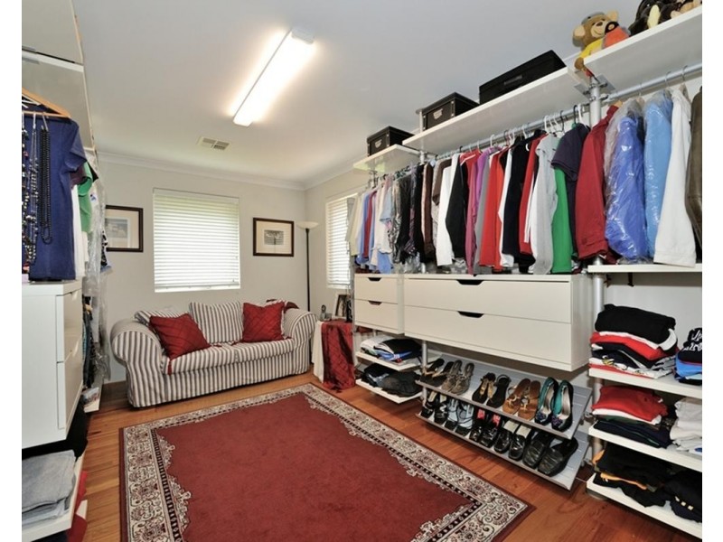 9 Radford Place, Safety Bay WA 6169