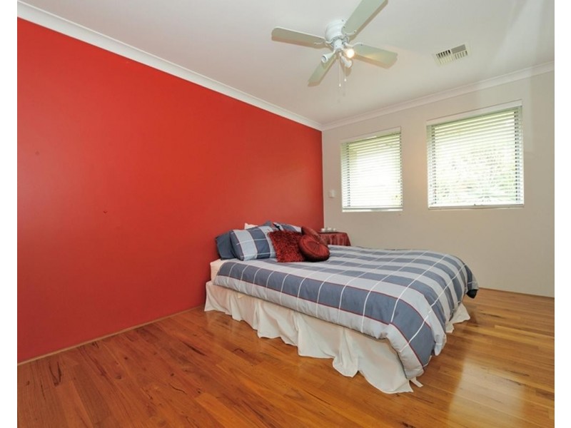 9 Radford Place, Safety Bay WA 6169