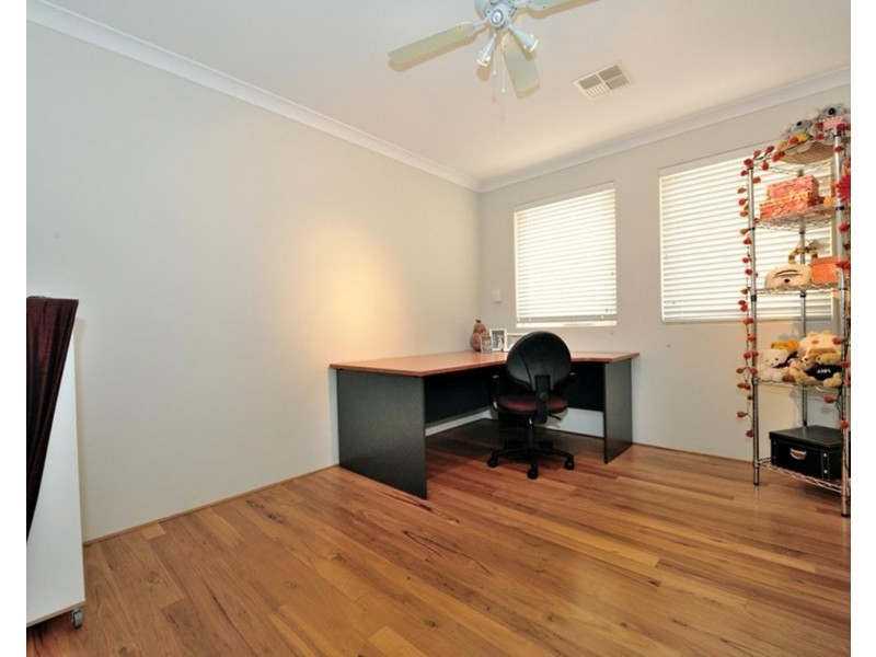 9 Radford Place, Safety Bay WA 6169