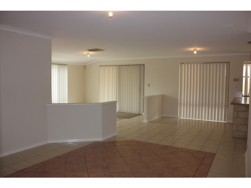 41 Vancouver Circle, Waikiki WA 6169