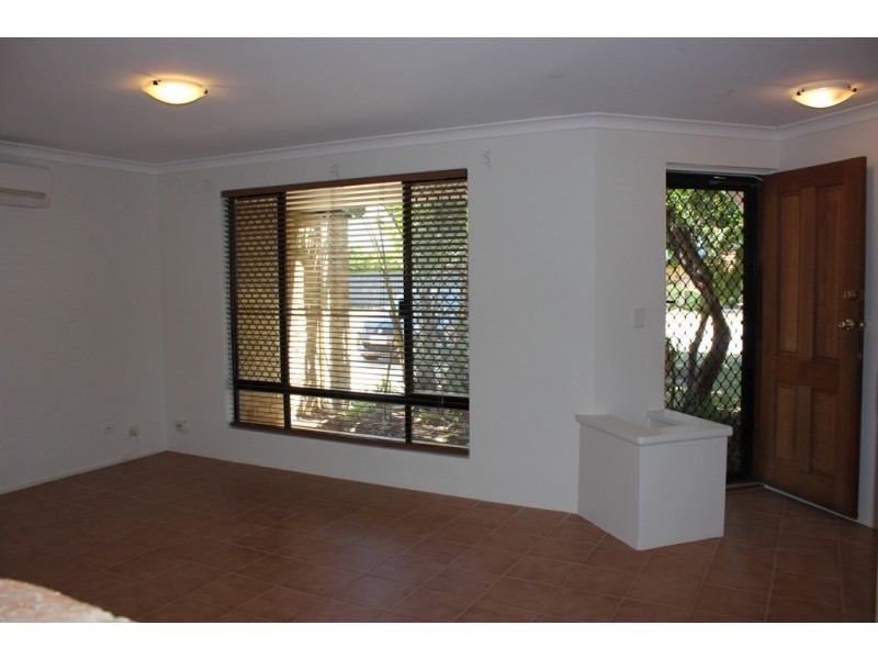 25 San Sebastian Boulevard, Port Kennedy WA 6172