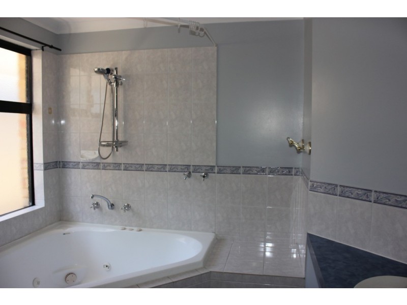 25 San Sebastian Boulevard, Port Kennedy WA 6172