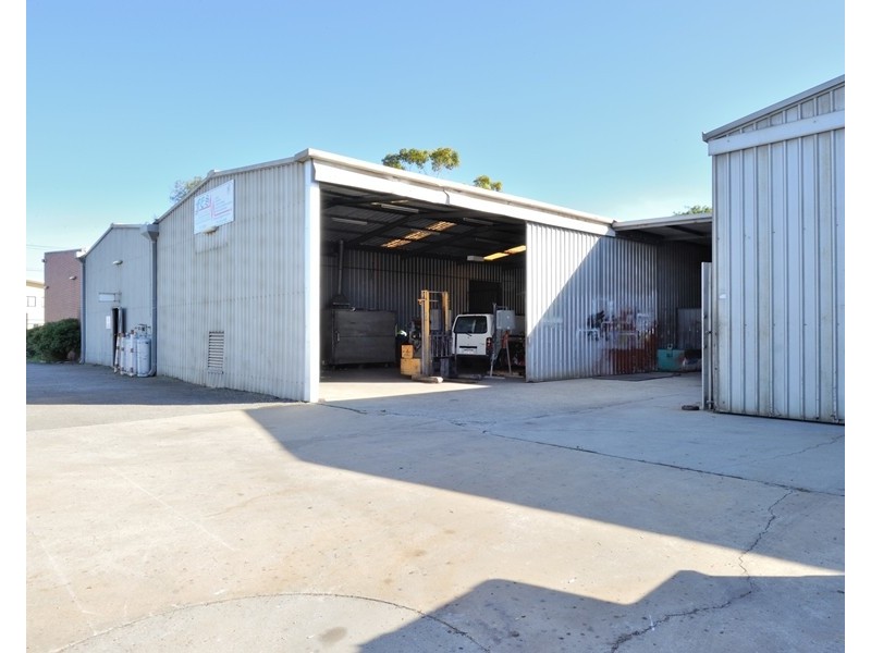 5 Rollings Crescent, Kwinana Beach WA 6167