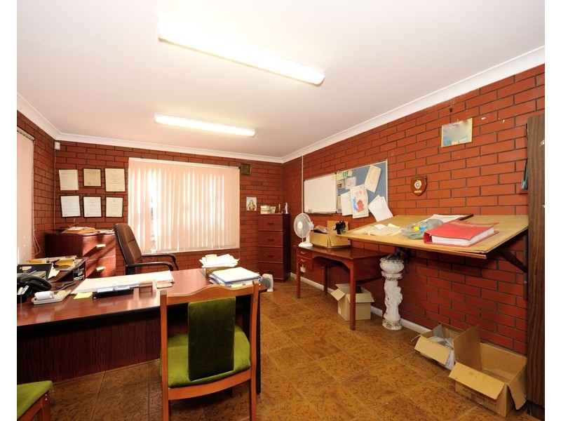 5 Rollings Crescent, Kwinana Beach WA 6167