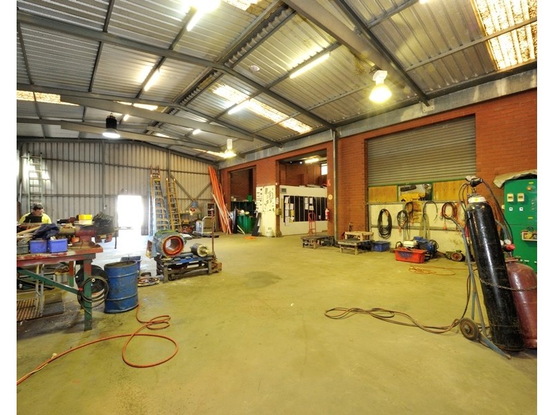 5 Rollings Crescent, Kwinana Beach WA 6167