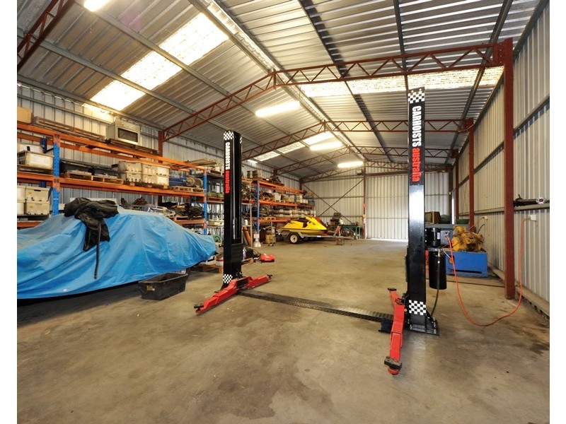 5 Rollings Crescent, Kwinana Beach WA 6167