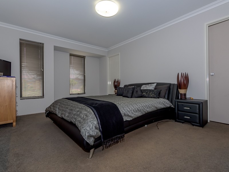 20 Lord Hobart Drive, Madora Bay WA 6210