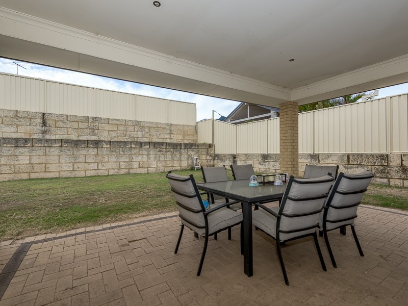 20 Lord Hobart Drive, Madora Bay WA 6210