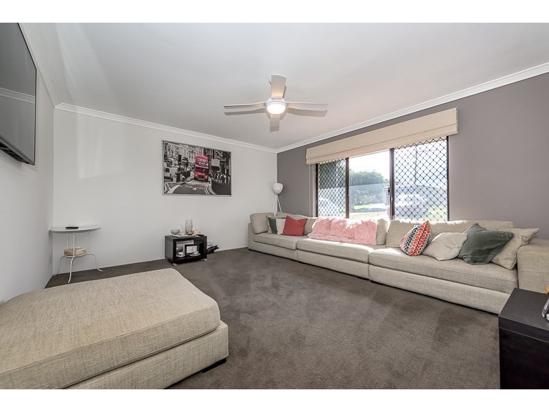 11 Currie Street, Waikiki WA 6169