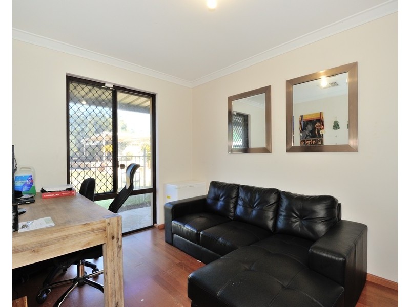 11 Currie Street, Waikiki WA 6169