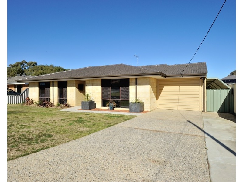 11 Currie Street, Waikiki WA 6169