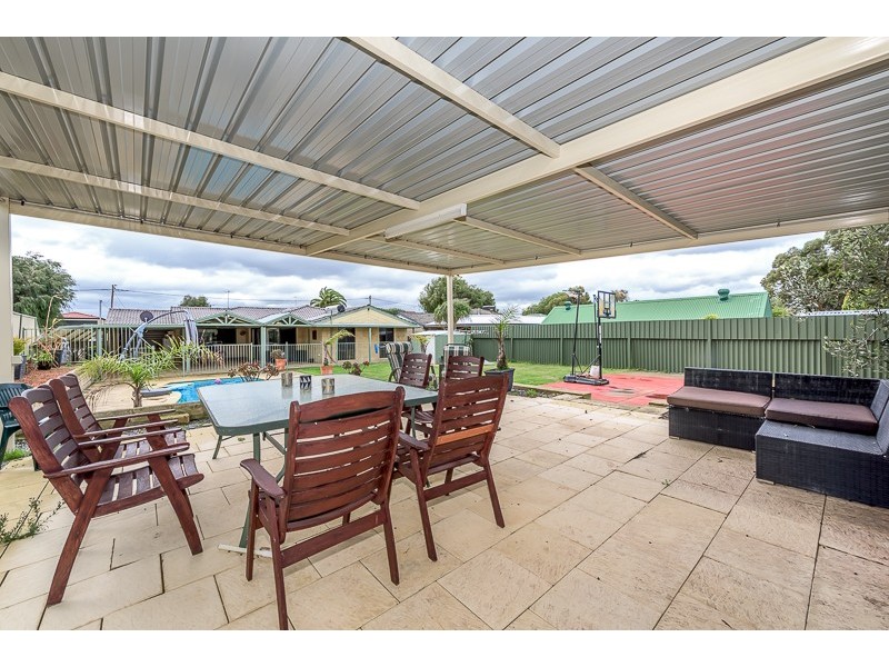 11 Currie Street, Waikiki WA 6169