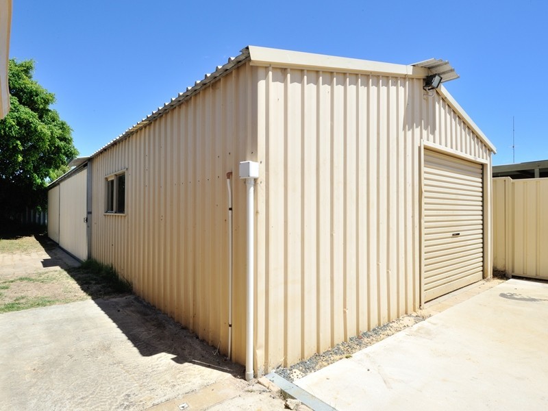 36 Carmody  Road, Waikiki WA 6169