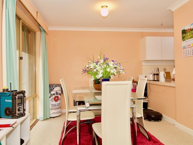 13/8 Merope Close, Rockingham WA 6168