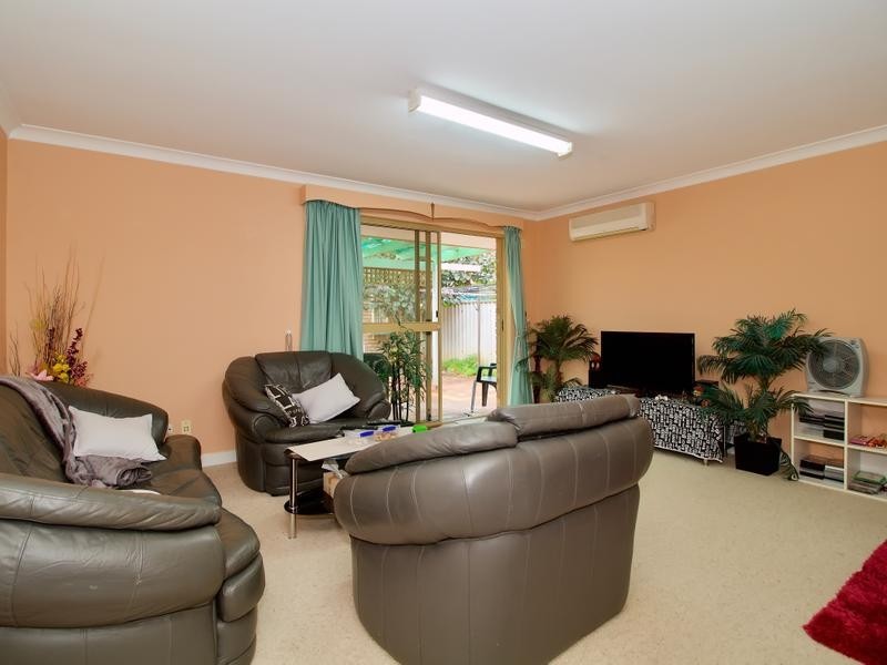 13/8 Merope Close, Rockingham WA 6168