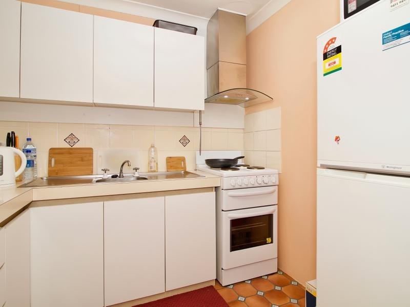 13/8 Merope Close, Rockingham WA 6168