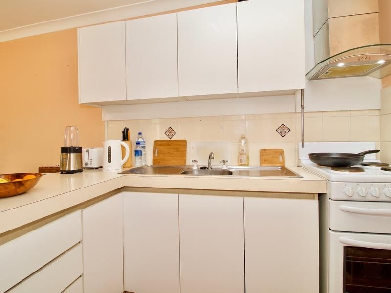13/8 Merope Close, Rockingham WA 6168