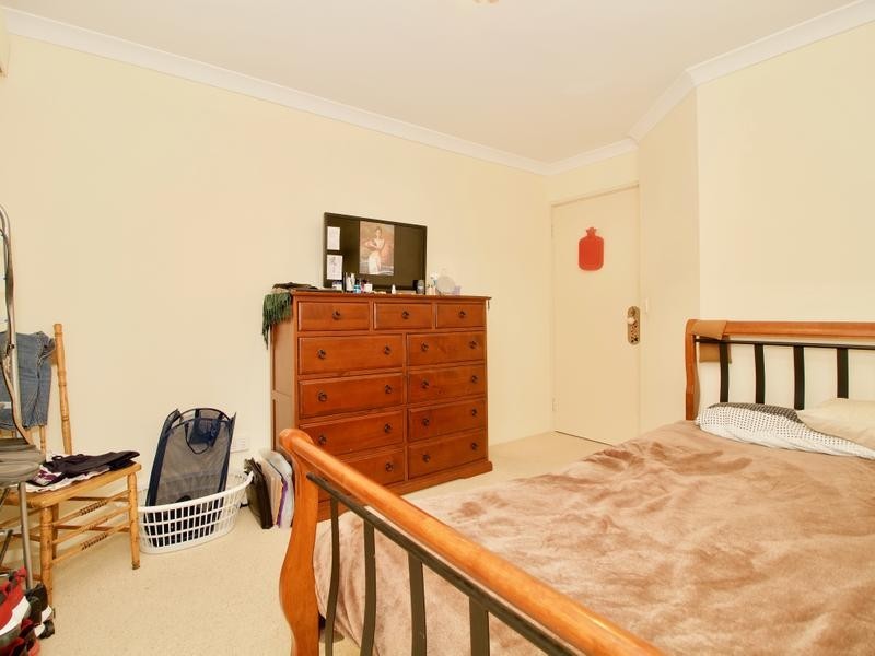 13/8 Merope Close, Rockingham WA 6168