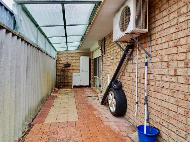 13/8 Merope Close, Rockingham WA 6168