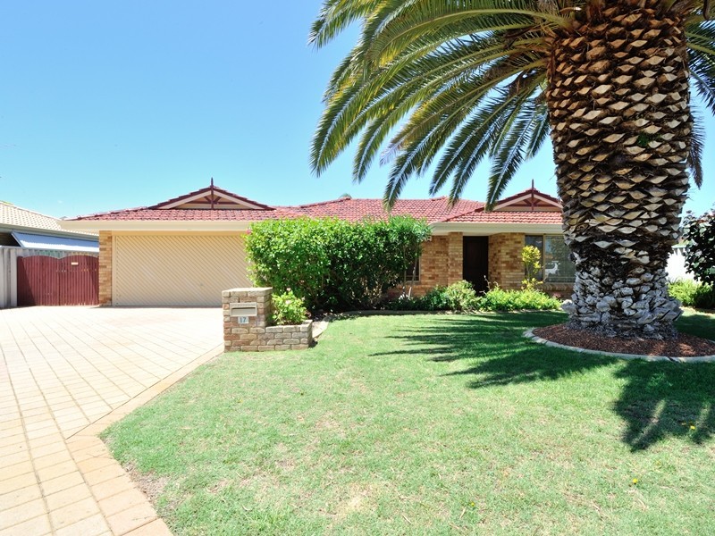 17 Bridgewater Court, Waikiki WA 6169