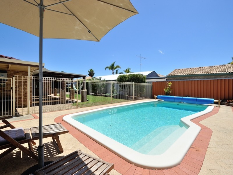 17 Bridgewater Court, Waikiki WA 6169