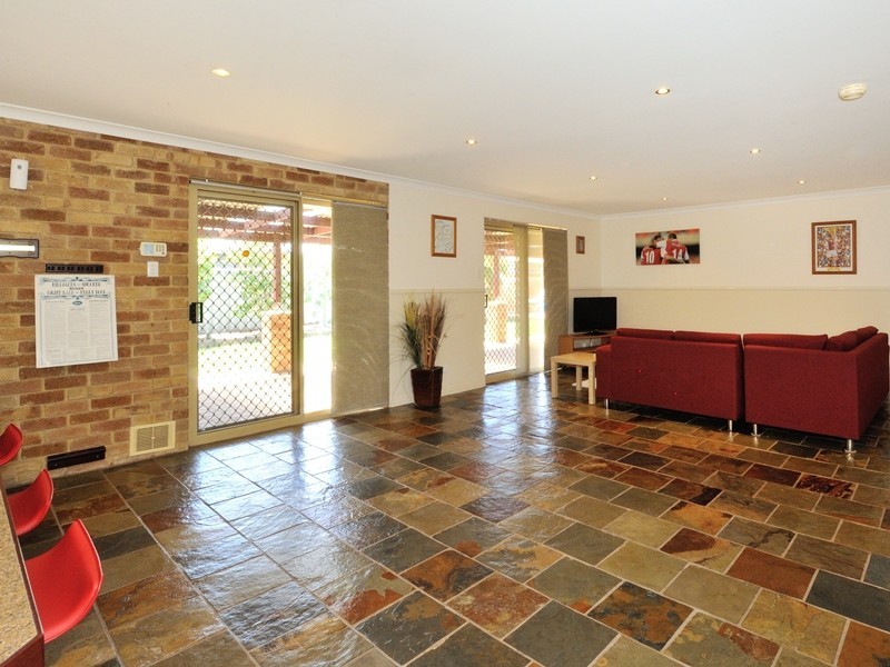 17 Bridgewater Court, Waikiki WA 6169