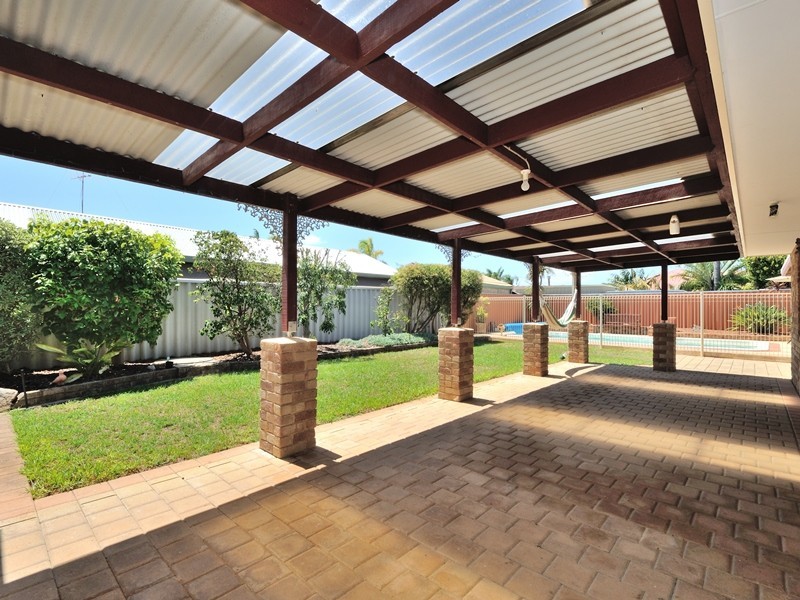 17 Bridgewater Court, Waikiki WA 6169