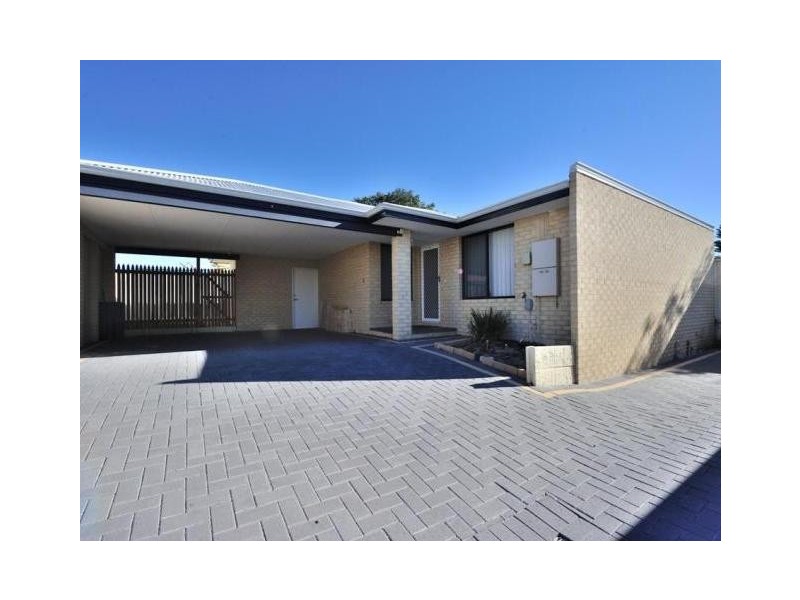 4/213 Willmott Drive, Waikiki WA 6169