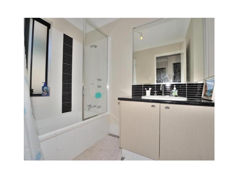 4/213 Willmott Drive, Waikiki WA 6169