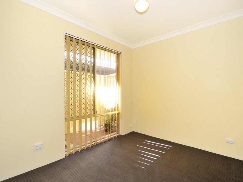 Unit 1/27 Port Royal, Safety Bay WA 6169