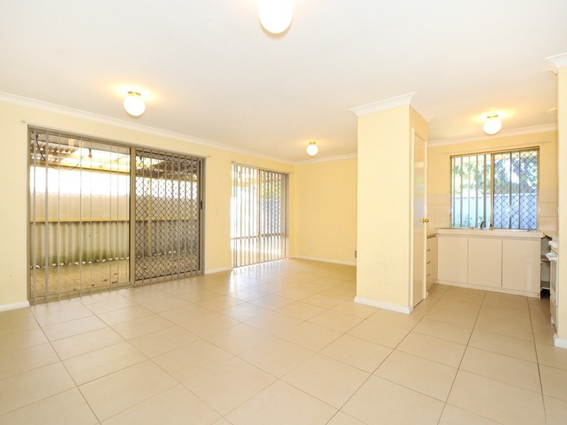 Unit 1/27 Port Royal, Safety Bay WA 6169