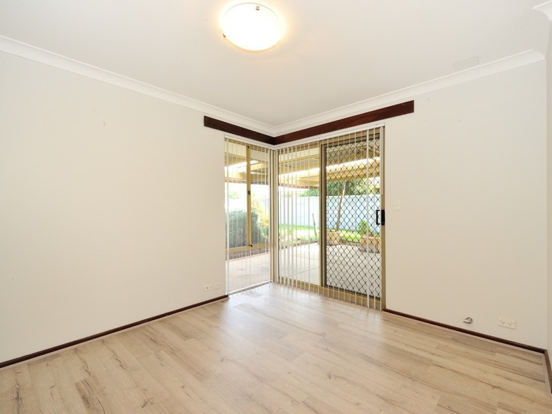 7 Woodbridge  Drive, Cooloongup WA 6168