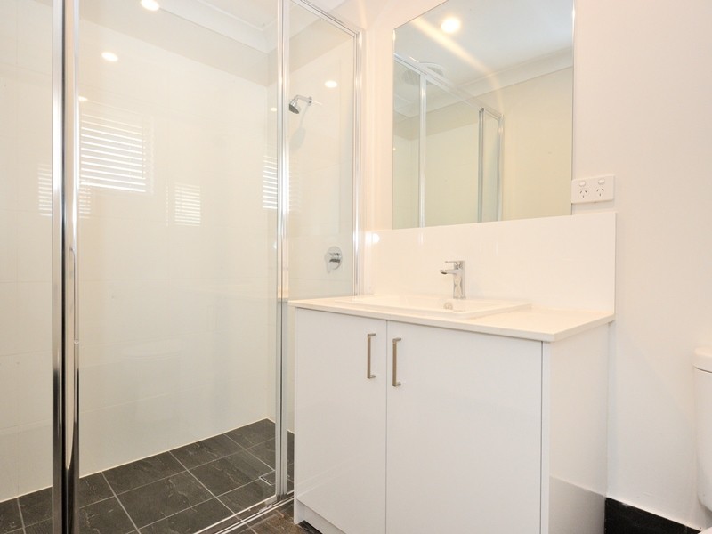 7 Woodbridge  Drive, Cooloongup WA 6168