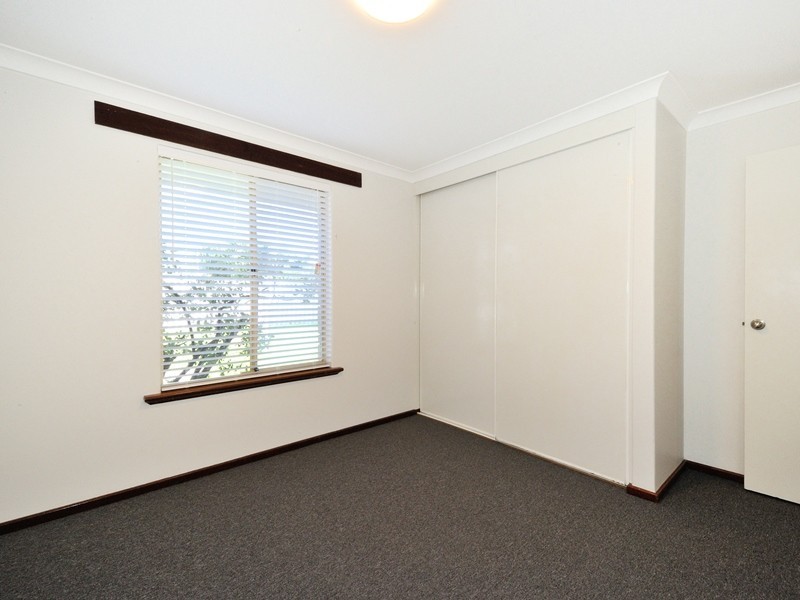 7 Woodbridge  Drive, Cooloongup WA 6168