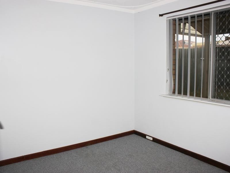 105 Currie Street, Warnbro WA 6169