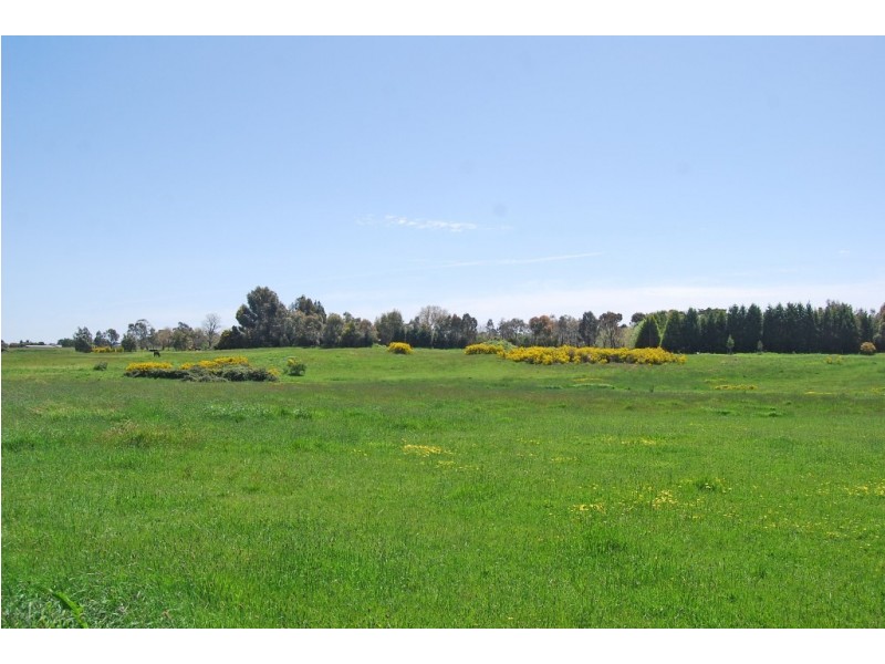 230 Miles Street, Sebastopol VIC 3356